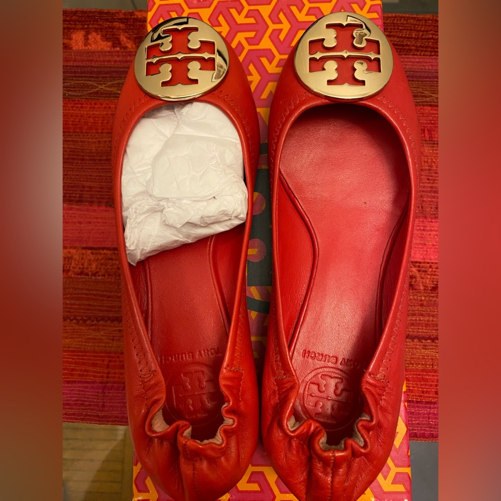 Brand new Tory Burch flat shoes